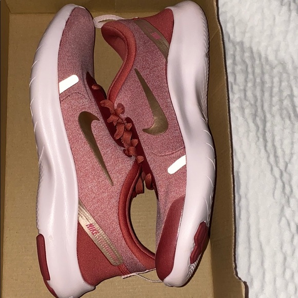 🔥NIKE WOMENS FLEX EXERIENCE RN 8 - Picture 5 of 7